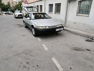 mazda 2: Mazda 626: 1991 г., 2 л, Механика, Бензин, Лифтбек — 3