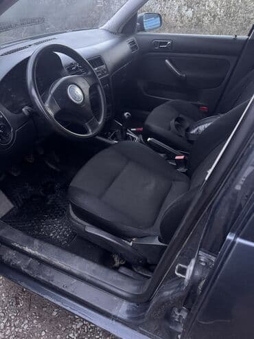 купить грузовой автомобиль с манипулятором бу: Volkswagen Bora: 2003 г., 2 л, Механика, Бензин, Седан — 5