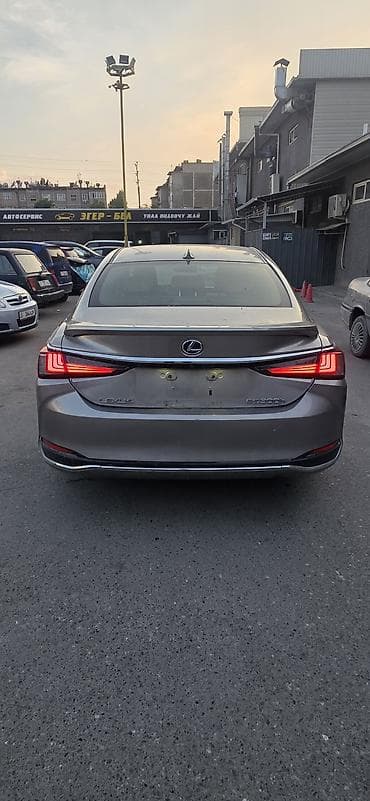 lexus ux: Lexus ES: 2019 г., Гибрид, Седан — 4