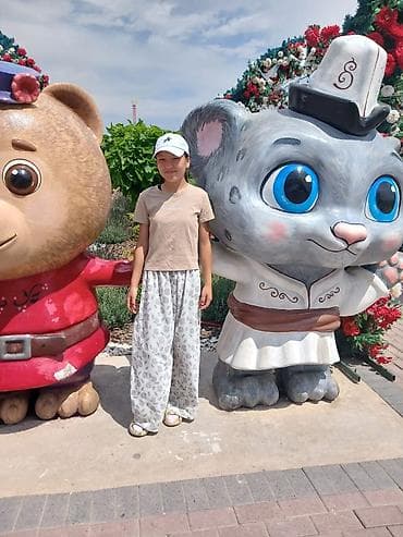 Женские свободные брюки-палаццо - Фасон: широкие, прямые штанины at lalafo.kg Женские свободные брюки-палаццо - Фасон: широкие, прямые штанины