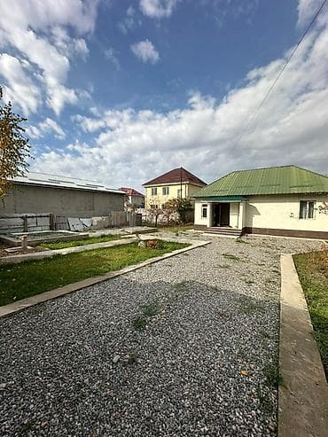 дом с сарайом: Продается дом рядом новый стадион парк Евразия дороги асфальт Дом с — 4