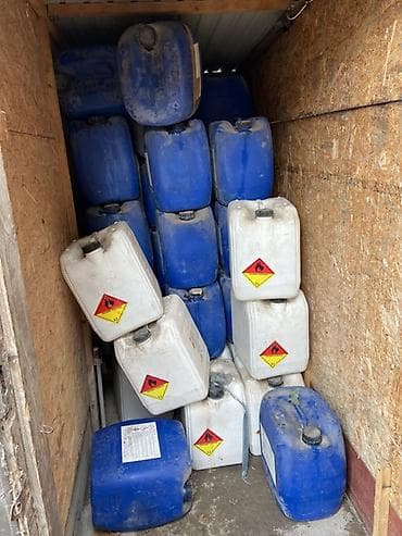 Садовая техника и оборудование: Канистра 20 л, Самовывоз — 2