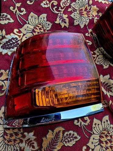 led lights: Комплект стоп сигналов Lexus 570 2010г б/у - Два наружных и два — 2