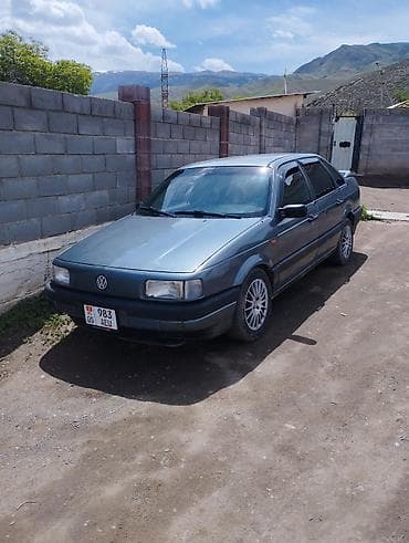 машина вариянт: Volkswagen Passat: 1988 г., 1.8 л, Механика, Бензин, Седан — 7