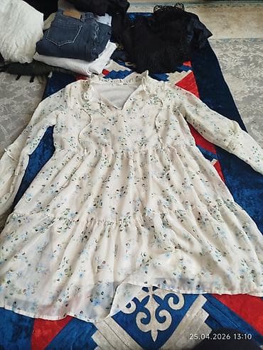 Легкое женское платье А-силуэта с нежным цветочным принтом - Ткань