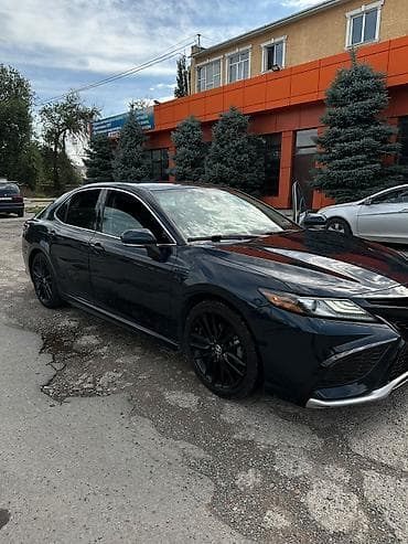 Toyota Camry: 2020 г., 2.5 л, Седан