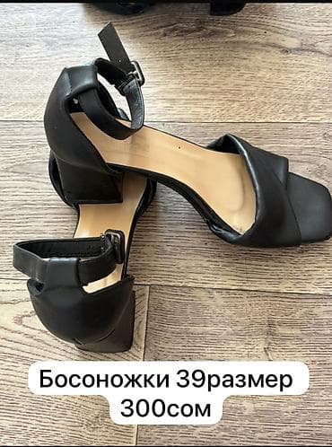 Женская обувь: Босоножки из замши, размер 35. Черные, на высоком устойчивом широком — 4