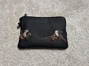 шопперы на заказ: Клатч/папка на молнии с вышивкой «поло». - Цвет: черный. - Материал — 1