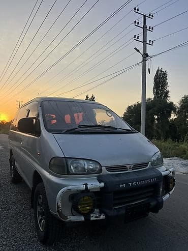 бампер мер 124: Mitsubishi Delica: 1996 г., 2.4 л, Автомат, Газ, Минивэн — 4