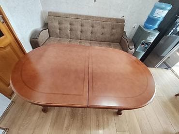 study table: Продам большой обеденный стол из натурального дерева Продается — 1