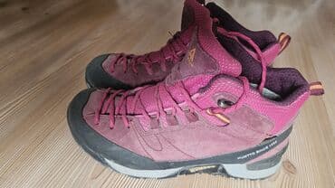 горные батинки: Продаю зимние горные ботинки hummto в прекрасном состоянии .Брала за — 3