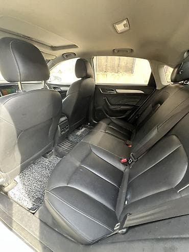 roewe er6: Roewe i5: 2020 г., 1.5 л, Вариатор, Электромобиль, Седан — 5