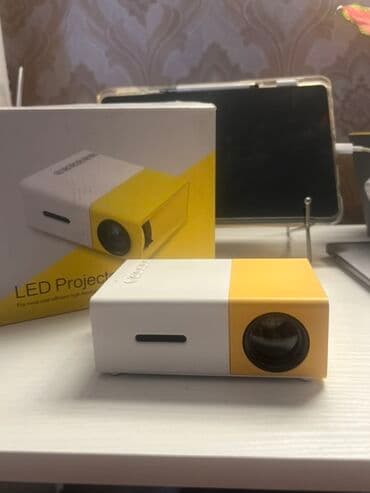 рекламный проектор: Продаю проектор, в идеальном состоянии пользовались не больше 4 раз — 1