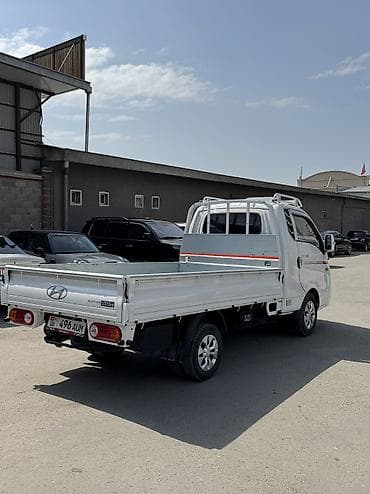 тд 2 9: Легкий грузовик, Hyundai, Стандарт, До 1 т, Б/у — 8