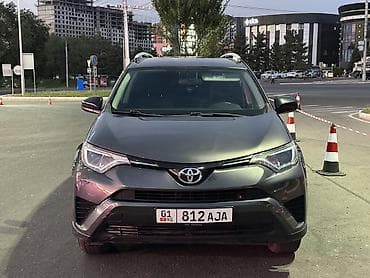 Toyota RAV4: 2016 г., 2.5 л, Бензин, Кроссовер at lalafo.kg Toyota RAV4: 2016 г., 2.5 л, Бензин, Кроссовер