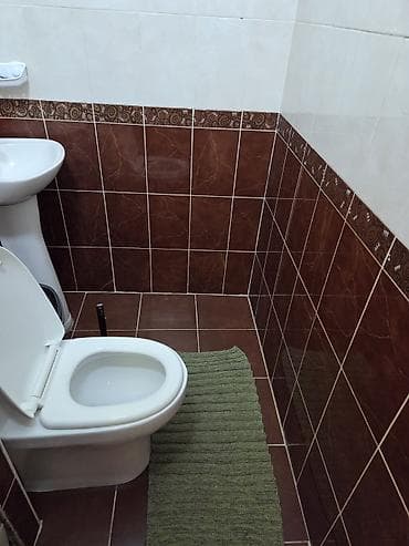 Аренда комнат: 2 ком кв Описание: - Светлая комната с окном и плотными шторами, на — 3