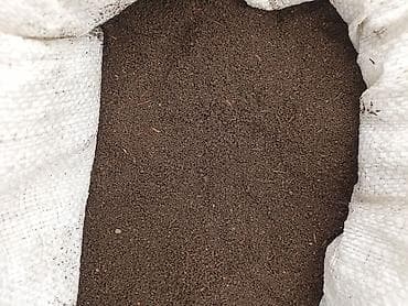 Удобрение Гумус, Самовывоз, Бесплатная доставка at lalafo.kg Удобрение Гумус, Самовывоз, Бесплатная доставка