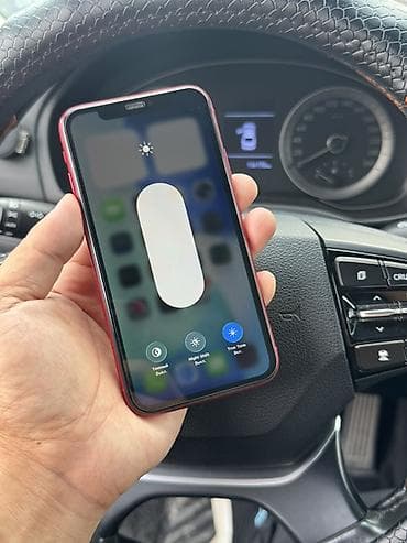 чехии: IPhone 11, Б/у, 128 ГБ, Красный, Защитное стекло, Чехол, 71 % — 2