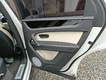 Bentley: Bentley Bentayga: 2019 г., 4 л, Автомат, Бензин, Кроссовер — 5