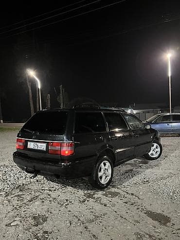 бар авто: Volkswagen Passat Variant: 1994 г., 2 л, Кол менен иштөөчү, Бензин, Универсал — 3