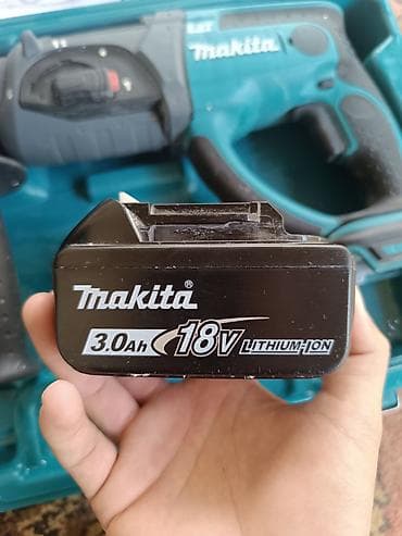 биндеры 18 листов для дома: Набор инструментов, Makita, Б/у — 3
