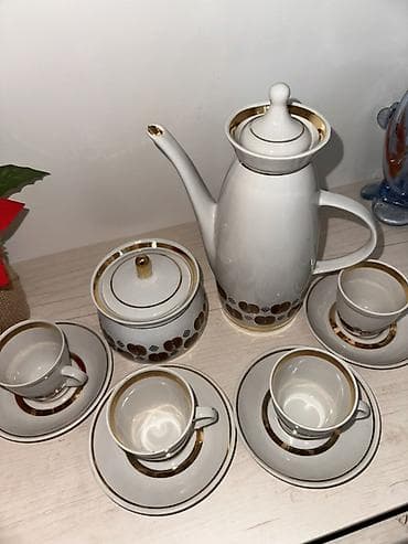 бу вещи в канте: Фарфоровый кофейный сервиз на 4 персоны 
ВРЕМЕН СССР!!! — 2