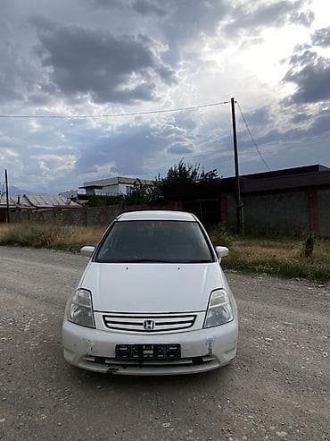 легковой присеп: Honda Stream: 2002 г., Бензин, Минивэн — 1