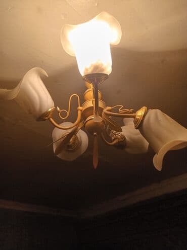 Продам люстру. Люстра б/у В очень хорошем состоянии Очень недорого