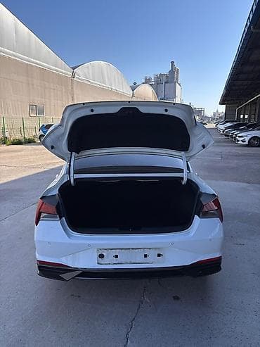genesis 80: Hyundai Elantra: 2021 г., 1.6 л, Вариатор, Бензин, Седан — 3