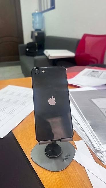 корпуса slim: IPhone SE 2020 64/3 4/60fps Try tone✅ iOS 26.5 Телефон без трещин — 6