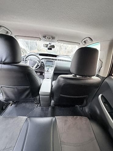 Toyota: Toyota Prius: 2011 г., 1.8 л, Автомат, Гибрид, Лифтбек — 1