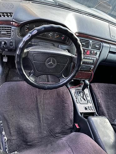 двери степ вагон: Mercedes-Benz E‑класса (W210), интерьер и оснащение. - Просторный — 3