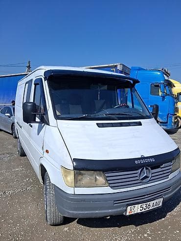 Легкий грузовик, Mercedes-Benz