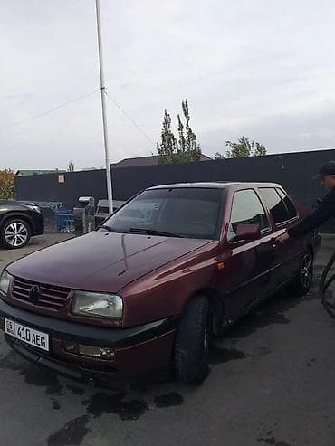 bid e2: Volkswagen Vento: 1994 г., 1.8 л, Ручные, Бензин, Седан — 3
