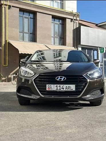 01: Hyundai i40: 2016 г., 2 л, Автомат, Седан — 2