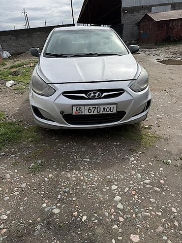 срочно только нал: Hyundai Solaris: 2012 г., 1.6 л, Ручные, Бензин, Седан — 3