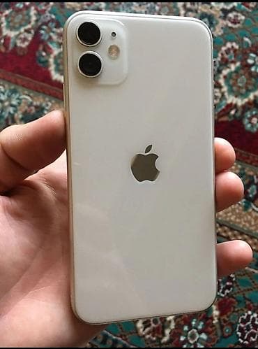 IPhone 11, Б/у, 64 ГБ, Белый, Чехол, 72 %