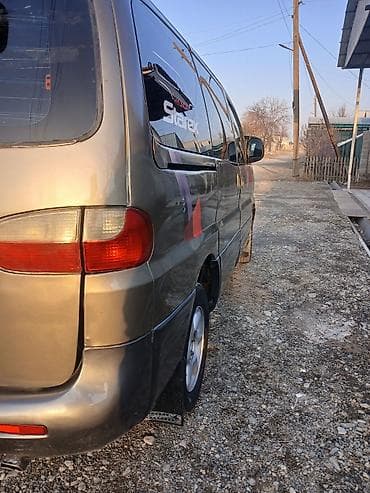 водная техника: Hyundai Starex: 1998 г., 2.6 л, Механика, Дизель, Минивэн — 5