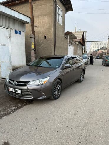 Паркет: Toyota Camry: 2017 г., 2.5 л, Автомат, Бензин, Седан — 4