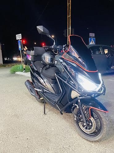 мото мапеь: Макси 2025🏍️ Абалы жакшы суроттогудой✅ Пластигинде 1-2жеринде сыныгы — 5