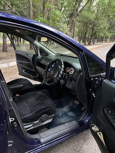 e star: Honda Stream: 2000 г., 2 л, Автомат, Бензин, Минивэн — 4