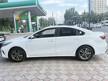 Транспорт: Kia K3: 2021 г., 1.6 л, Вариатор, Бензин, Седан — 4