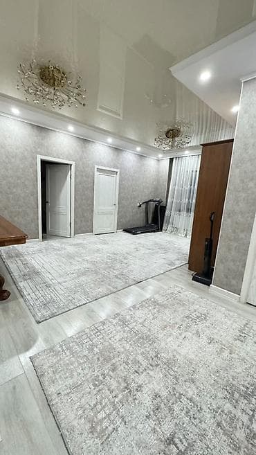 4 комнаты: 🏡 Продаётся просторный дом в Лебединовке! 📍 ул. Северная 📐 Участок — — 3