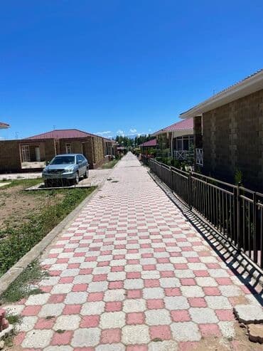 кош кол гостевой дом: Коттедж, ДЕМАЛ Чок-Тал, Парковка, стоянка, Охраняемая территория, Закрытый пляж — 7