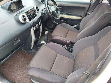 Toyota Ist: 2003 г., 1.5 л, Автомат, Бензин, Хэтчбэк — 7