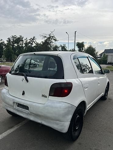 e2 byd: Toyota Vitz: 1999 г., 1 л, Автомат, Бензин, Хэтчбэк — 3