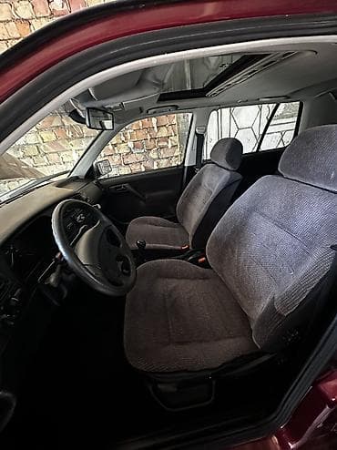 мотор жок: Volkswagen Vento: 1995 г., 1.8 л, Кол менен иштөөчү, Бензин, Седан — 8