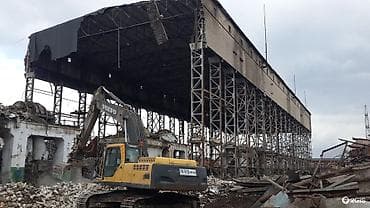 | Гипсокартонная стена, Снос перегородки, Снятие старой штукатурки | Зачистка от старых обоев, Сбивка старой штукатурки, Снятие извести | Демонтаж ламината, Демонтаж паркета, Демонтаж линолеума | Кровля из профнастила Больше 6 лет опыта — 3