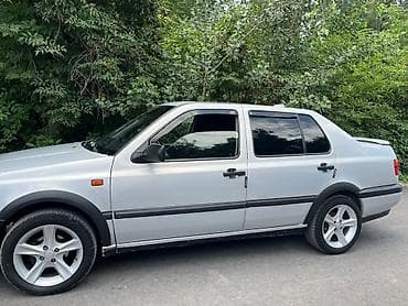ли 9 авто: Volkswagen Vento: 1994 г., 1.8 л, Механика, Седан — 9