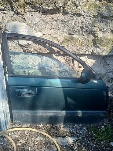 audi 80: Крышка багажника Toyota, Оригинал — 2